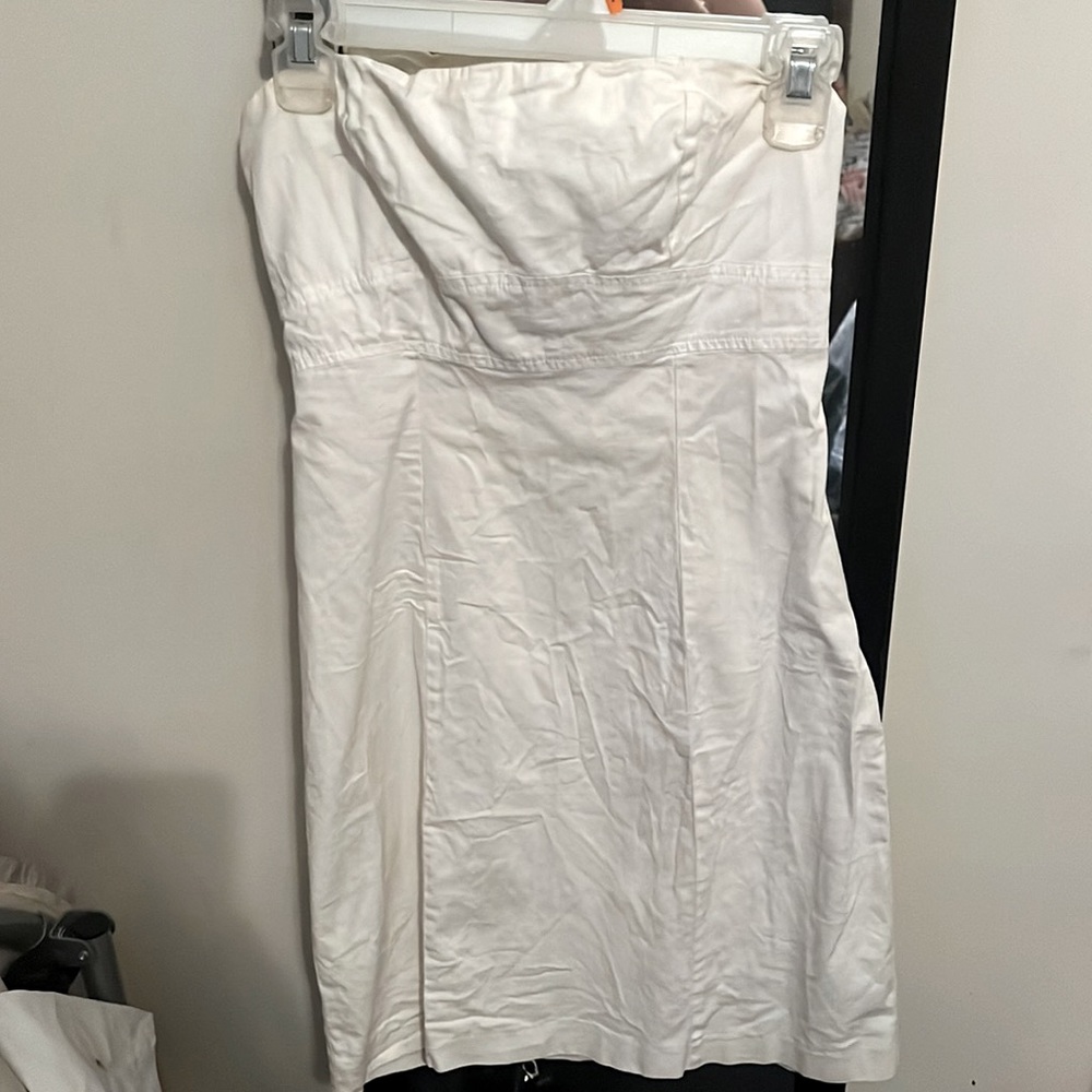 Size: a small medium. Color: white